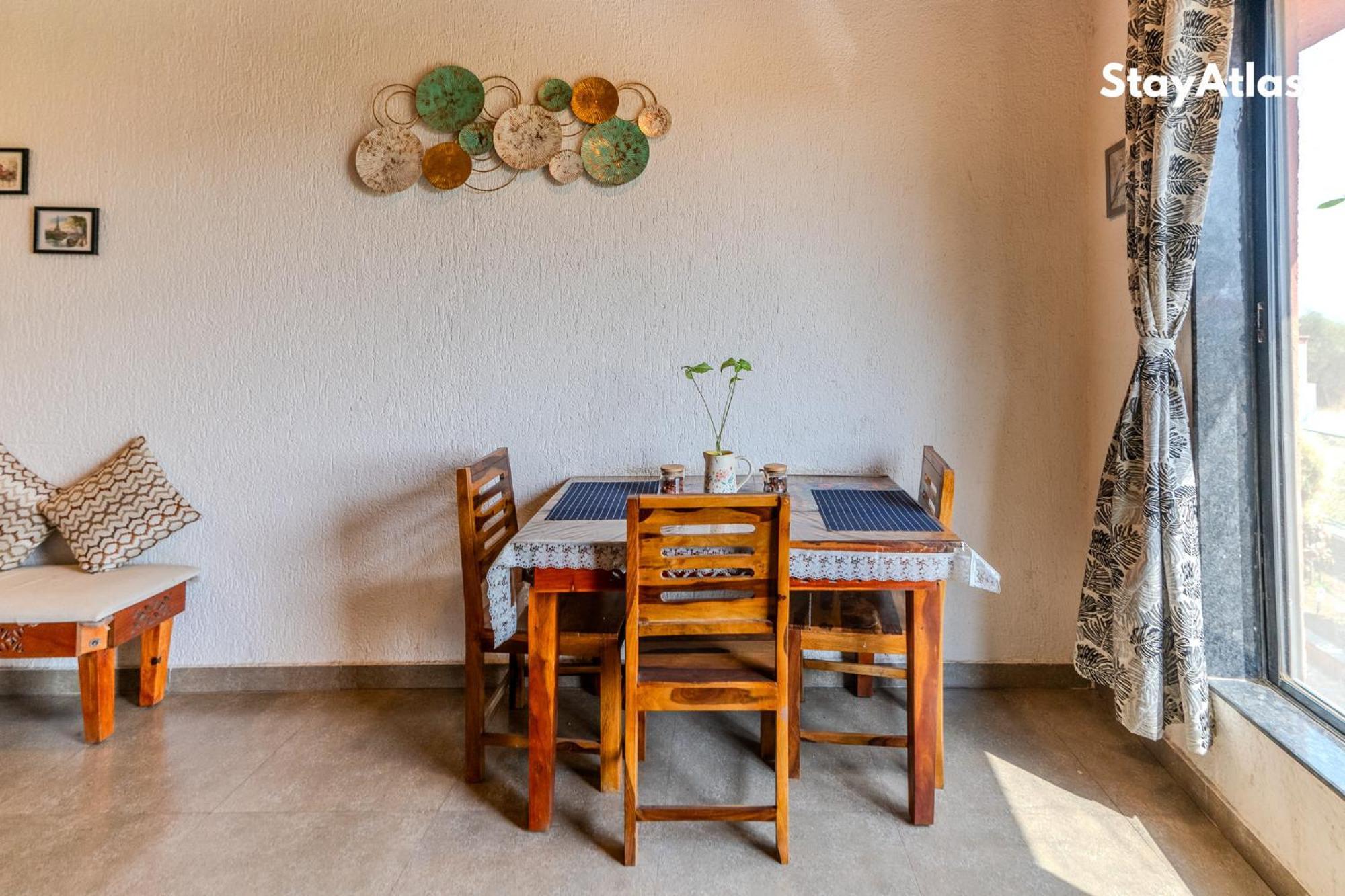 Nysa Villa & Homestay By Stayatlas Igatpuri Buitenkant foto